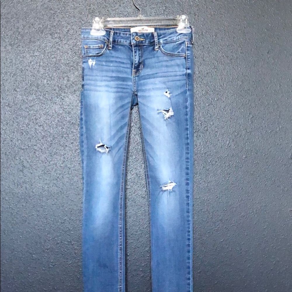 Hollister Distressed Skinny Jeggings